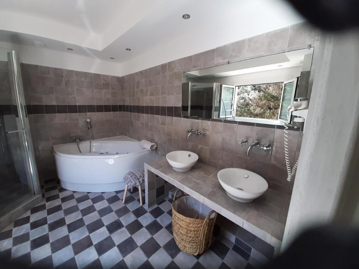 Bed and Breakfast Casa Ottobre Blu Calvi  Zewnętrze zdjęcie